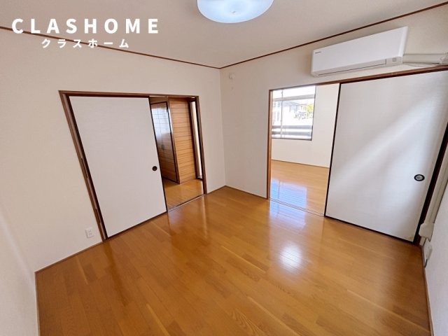 半城土中町戸建の内装
