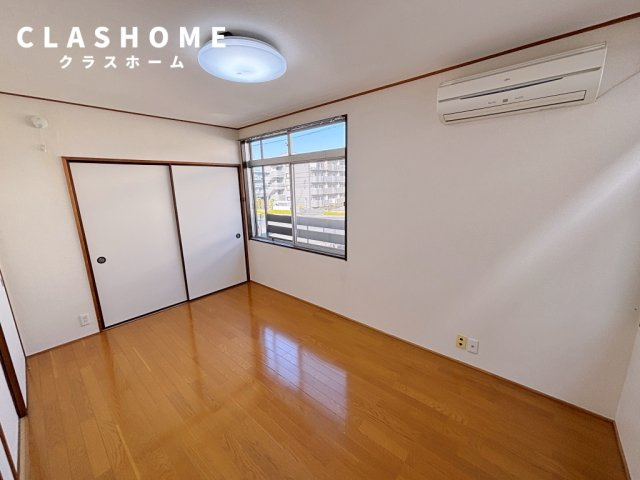 半城土中町戸建の内装