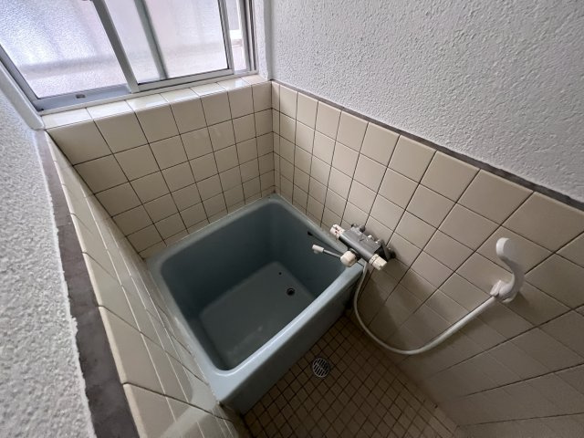 ハイツ２７の浴室