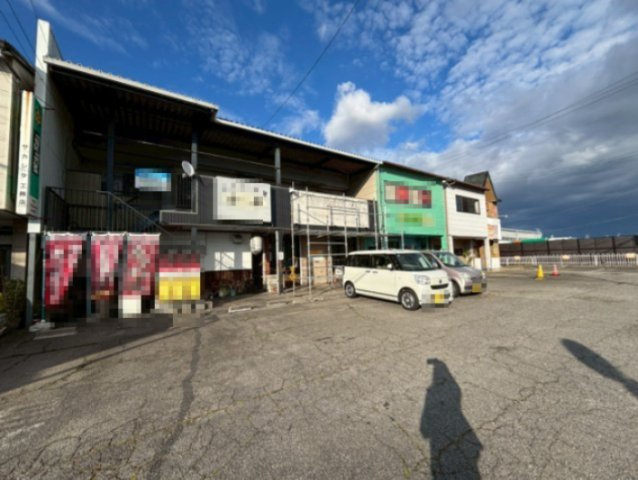 サンプラザ安城1号棟の外観
