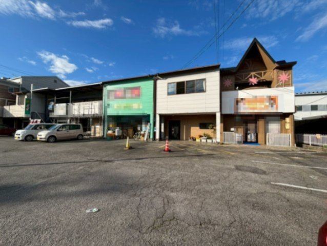 サンプラザ安城1号棟の外観