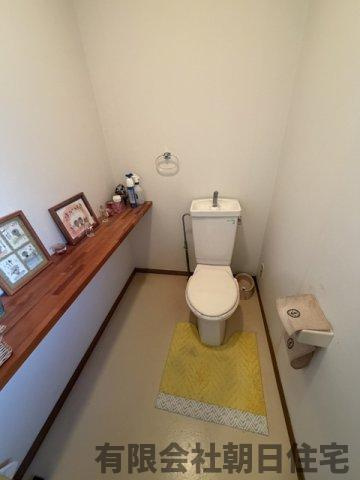 【トイレ】 | うぐいす台中古戸建 | 2階のトイレです
