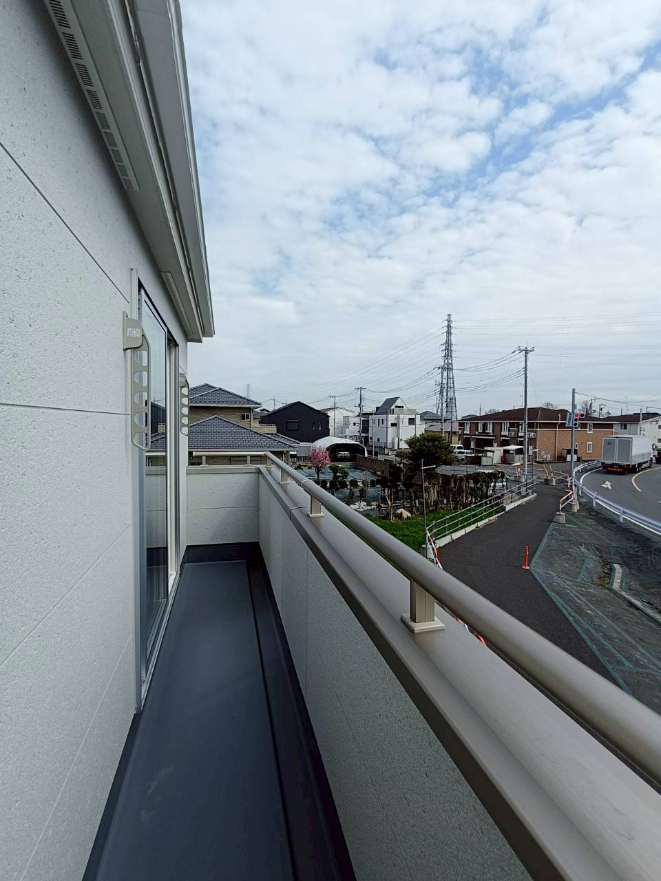 八潮市　西袋　新築戸建　全1棟のバルコニー|お洗濯にも便利なバルコニー