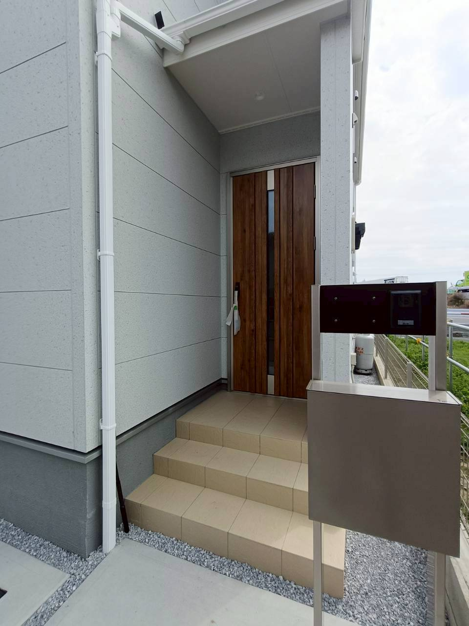 八潮市　西袋　新築戸建　全1棟の玄関|玄関です