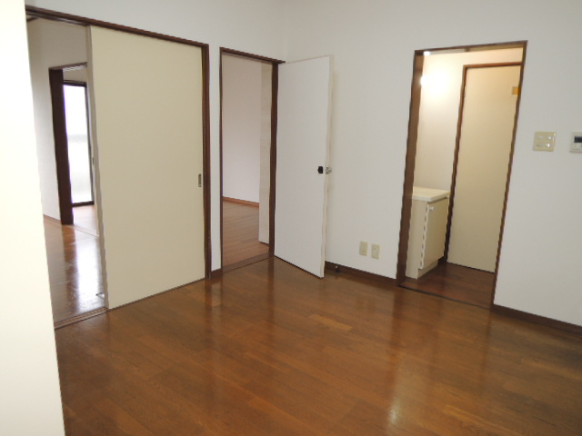 メゾンマルスの居間・リビング|DK