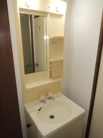 メゾンマルスの洗面所|コンパクトで使いやすい洗面所