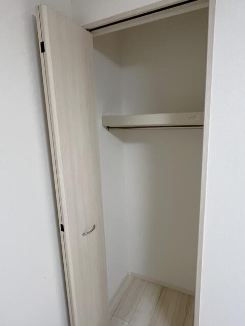 クローゼット収納あり