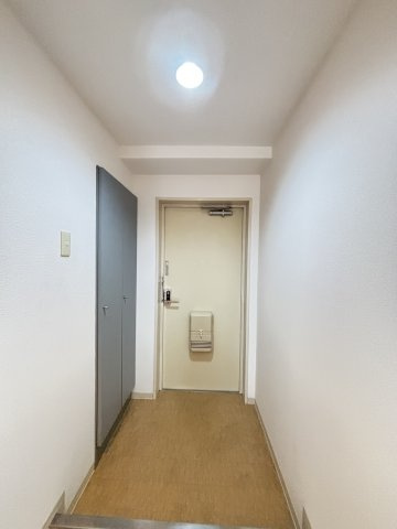 エクセレント米子の玄関