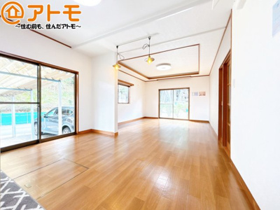 【居間・リビング】 | 駿東郡清水町徳倉　中古一戸建て　