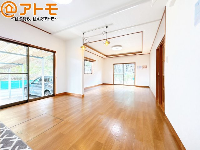 【居間・リビング】 | 駿東郡清水町徳倉　中古一戸建て　
