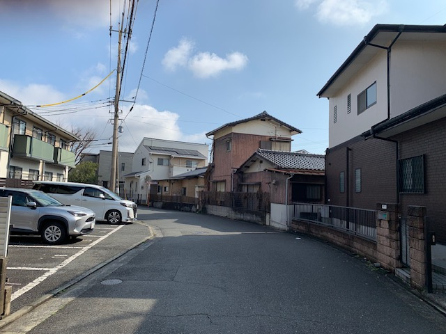田原一丁目8番18号（B-9）の前面道路含む現地写真