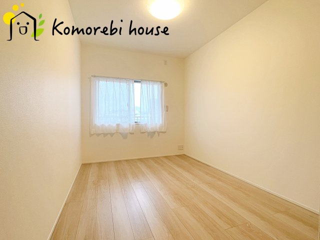 グーディッシュ大宮の洋室