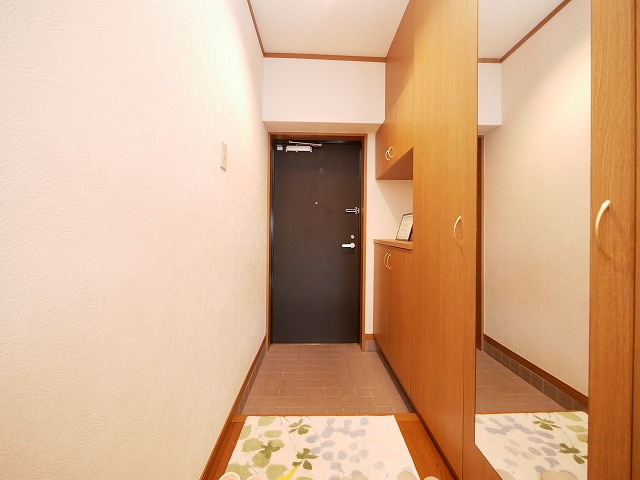 ホープ花屋敷の玄関