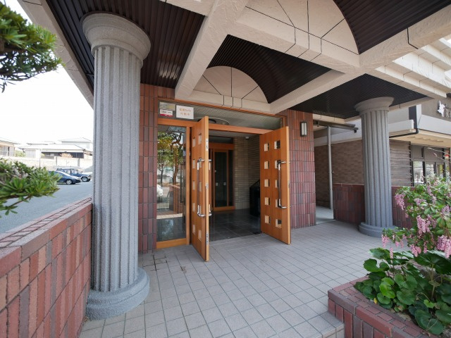 ホープ花屋敷のエントランス