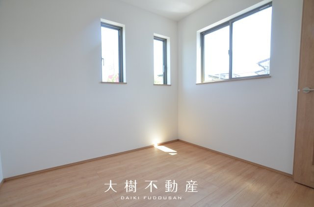 【洋室】 | 海老名市国分寺台1丁目 新築戸建て 全2棟【仲介手数料無料】 | 2階　洋室3（4.5帖）
