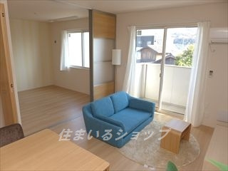 広島市安佐北区亀山２丁目のアパートの居間・リビング|家具は付属いたしません