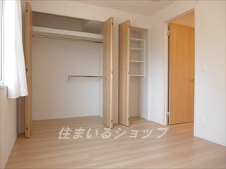 広島市安佐北区亀山２丁目のアパートの寝室|クローゼットあり