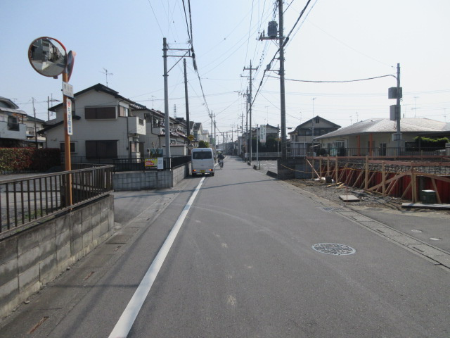 【仲介手数料無料】新築戸建　熊谷市大原2-7-9（全1棟）の前面道路含む現地写真