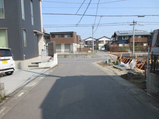 【仲介手数料無料】新築戸建　熊谷市大原2-7-9（全1棟）の前面道路含む現地写真