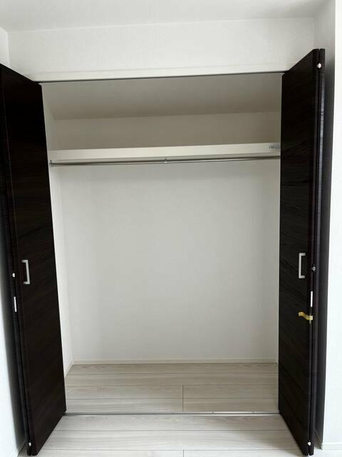 同棟別室