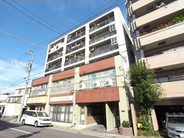 天池ビルの外観