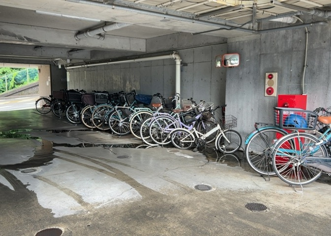 【駐輪場】 | サンクレイドルつきみ野 | マンションの駐輪場は、事前に空きがあるか確認を取ると安心です。せっかく入居したのに駐輪スペースがない！なんてことになったら大変ですよね。そこで、内見時や購入前にはまず事前に確認しておくと良いでしょう。