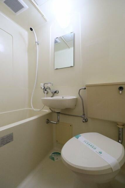 ピアレス上池袋の浴室