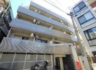 【外観】 | 鉄筋コンクリート造のがっちりとした建物。