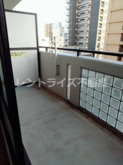 シュケル栄のバルコニー