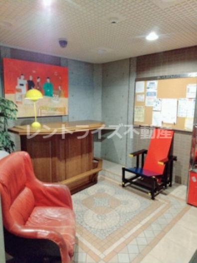 シュケル栄のロビー