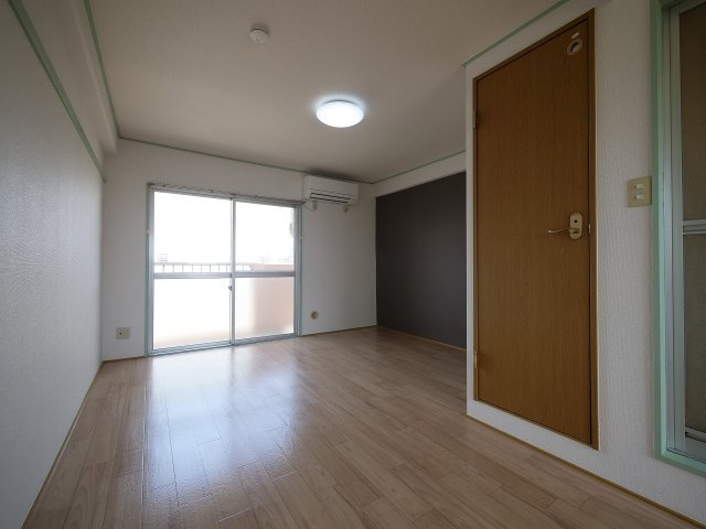 チェルシー青江の洋室|※写真は別の部屋のものです。