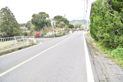 【前面道路含む現地写真】 | 鹿屋市祓川町　売地