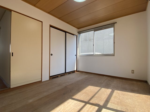 ロイヤル三千刈Cの和室|和室6帖（DK隣）