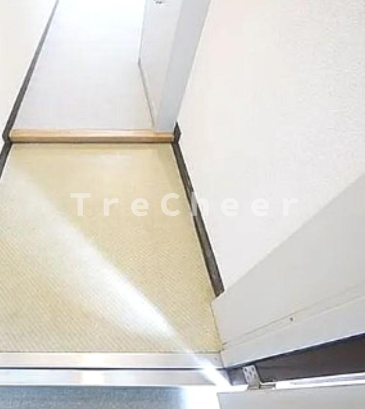 ライオンズマンション板橋区役所前の玄関