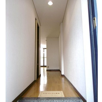 ロアールミキの玄関