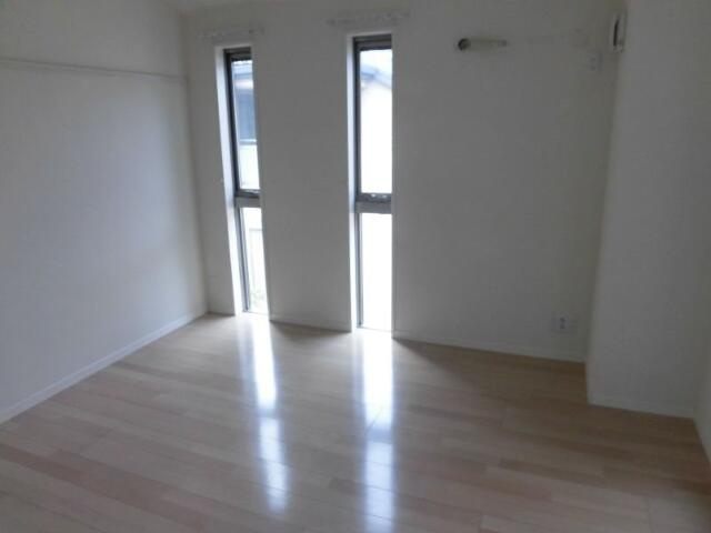 リンジュドゥプリムの洋室