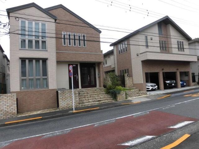 リンジュドゥプリムの外観