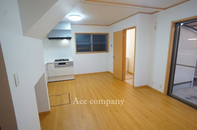 【居間・リビング】 | 八尾市上尾町2丁目 | 【LDK：約11帖】