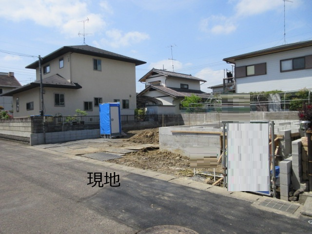 【仲介手数料無料】新築戸建　熊谷市弥藤吾1134-47（全1棟）の前面道路含む現地写真