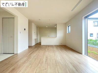 【居間・リビング】 | Livele Garden.S加須市三俣1丁目　新築住宅 | ≪3号棟≫
現地(2026年8月撮影)