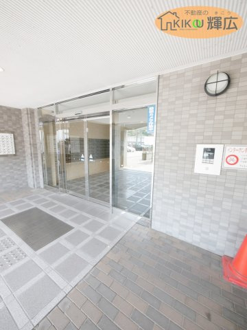 【エントランス】 | アルコート高岡　8階