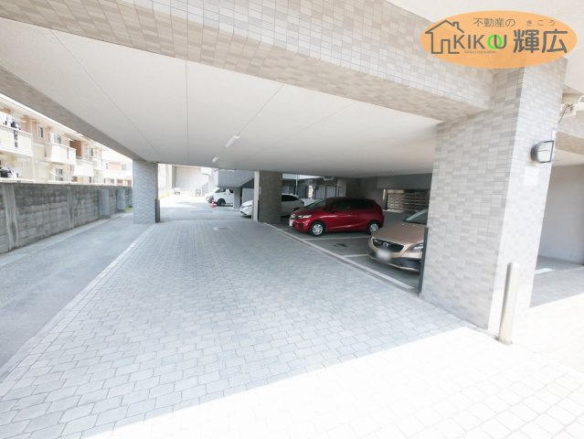 【駐車場】 | アルコート高岡　8階