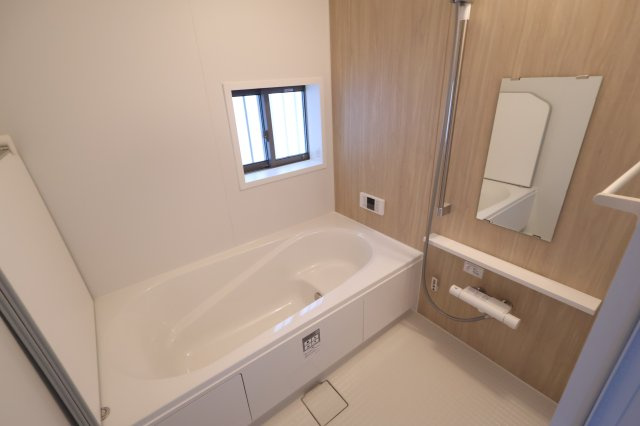 《仲介手数料無料》北区本郷町1065-1新築一戸建てハートフルタウンの浴室