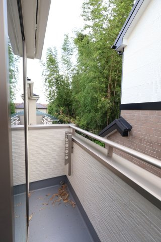 《仲介手数料無料》北区本郷町1065-1新築一戸建てハートフルタウンのバルコニー