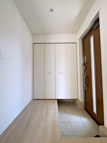 新築戸建・新築建売　矢吹町一本木第6　善郷小・矢吹中の玄関|大容量のシューズボックスがあり玄関スペースすっきりです！