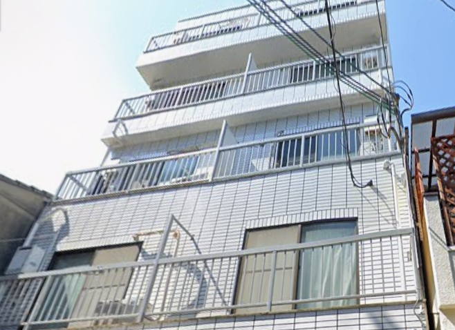 コーポ関目の外観