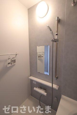 《仲介手数料無料》北区本郷町1065-1新築一戸建てハートフルタウンの浴室