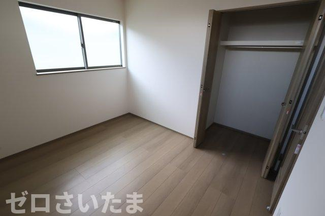 《仲介手数料無料》北区本郷町1065-1新築一戸建てハートフルタウンの洋室