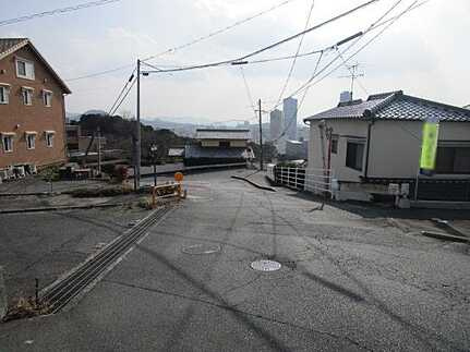 東区山根町の周辺