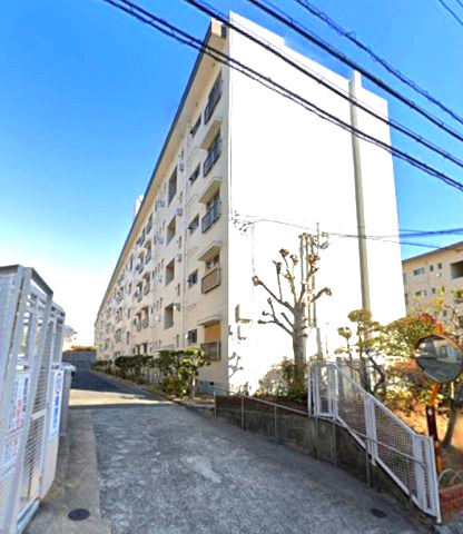 渦ヶ森コーポ8号館の外観|静かで緑豊かな住宅地です。